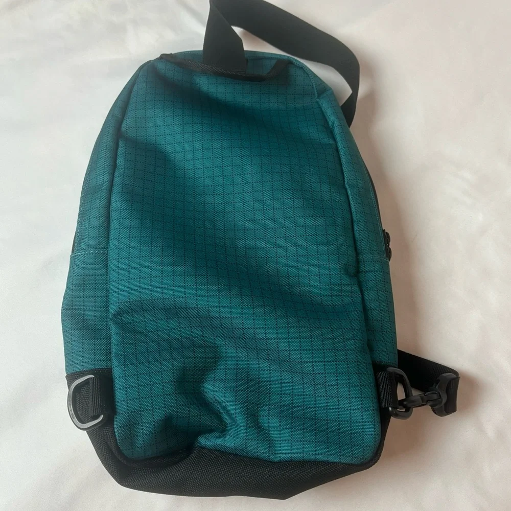 Herschel Supply Heritage Shoulder Sling Bag Adjustable Strap Teal Black EUC